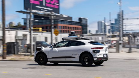 Калифорния може да затегне правилата за автономните превозни средства