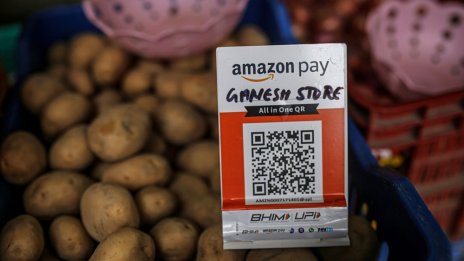 Amazon записа рекорди и подкрепи Nasdaq, Dow Jones отбеляза шести месец с ръст