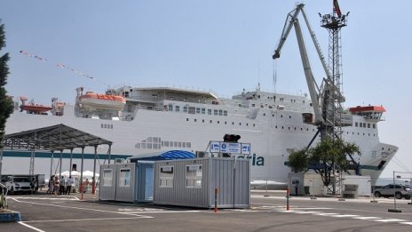 Откриват редовна линия по направлението Бургас – Поти