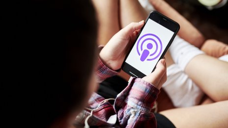 Apple засилва работата си по собствени подкасти