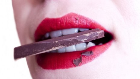 Мечтаете да ви плащат, за да ядете шоколад? Mondelez има предложение за вас
