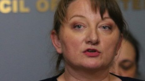 Сачева: 131 хил. души ще запазят работата си по мярката 60/40