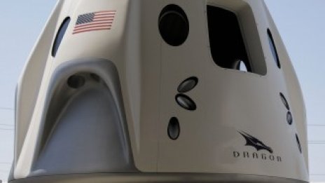 Първата пилотирана мисия на SpaceX излита към МКС на 27 май