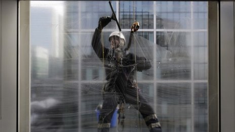 Около 17,5% от работещите българи са в сивия сектор