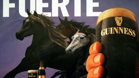 Да продаваш най-голямата колекция реклами на Guinness