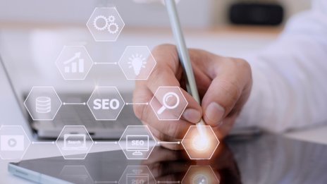 Стартирането на онлайн търговия е бързо и лесно с платформата NEXT BASKET