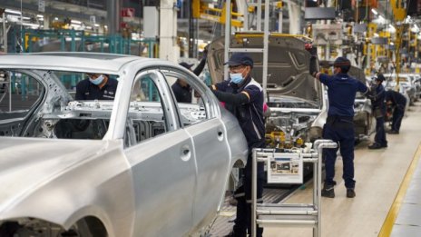 BMW иска да направи цялата верига на доставки в Китай по-зелена