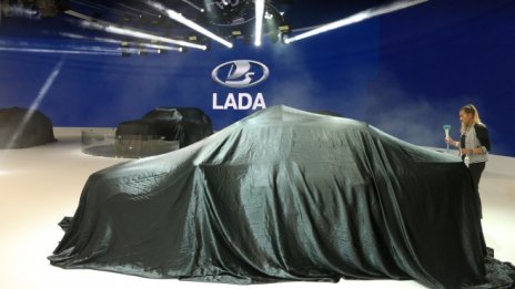 Излизането на Renault от Русия връща „АвтоВАЗ“ в Каменната епоха