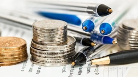 Бюджетният дефицит за август е наполовина по-малък от очакваното