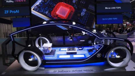 Германският доставчик ZF се подготвя да задмине по приходи съперника Continental