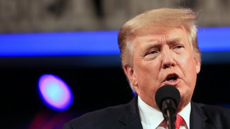 Социалната мрежа на Тръмп излезе от тестова фаза и вече е в App Store