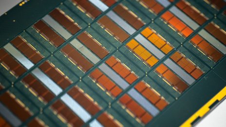 Проблемите на пазара на чипове носят заплаха след голямата AI еуфория