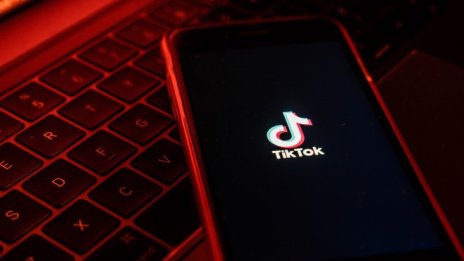 Доналд Тръмп забранява използването на TikTok в САЩ