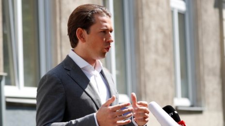 Прогнозите в Австрия сочат пълна победа за премиера Курц 