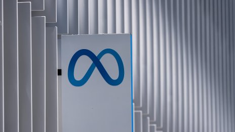 Meta и BlackRock планират да инвестират в център за данни на стойност 14 млрд. долара
