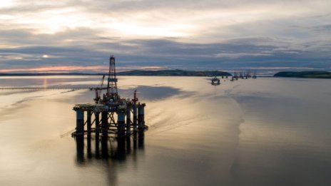 Петролът сложи край на двудневното поскъпване*