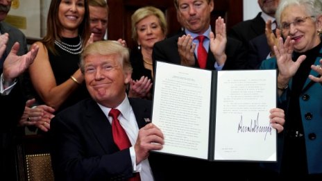 Тръмп срещу Obamacare...продължението