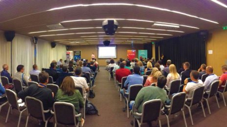 Твърдите дискове няма да изчезнат  