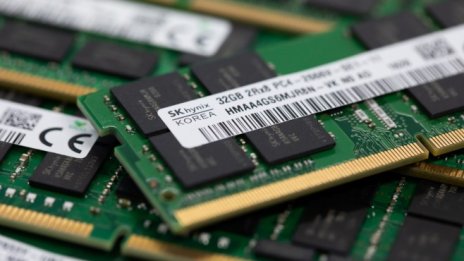 Intel продава бизнеса си с NAND памет на SK Hynix за 9 млрд. долара