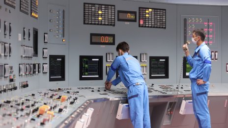 Япония отново спря реактора, пуснат 13 години след бедствието от 2011 г.