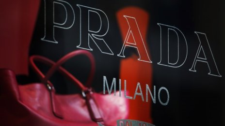 Печалбата на Prada за третото тримесечие спадна повече от очакваното