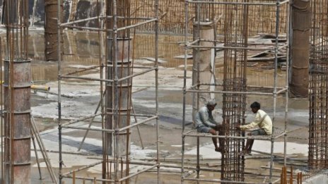 Строителната продукция в ЕС и еврозоната отчита рязък спад през март