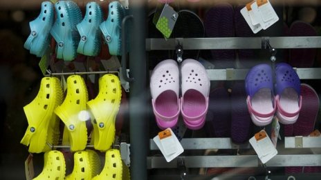 Пост на Джъстин Бийбър в Instagram “подпали” курса на Crocs
