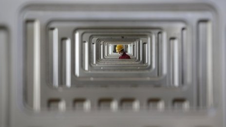 Растящите заплати в Китай са нож с две остриета за икономиката