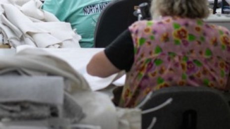 Безработицата в САЩ се свива до 6,9% през октомври