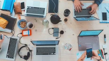 Бизнес академията 9Academy набира участници за новия си хибриден сезон