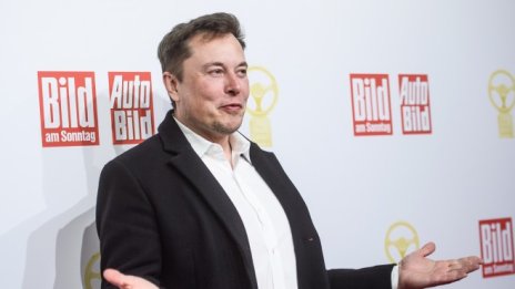 Мъск: Мисля да зарежа всичко и да стана инфлуенсър