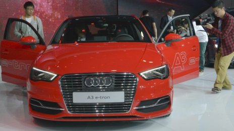 Германците обират каймака на китайския пазар за луксозни коли