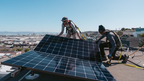 Светът вече е преминал „повратната точка“ по отношение на соларната енергия