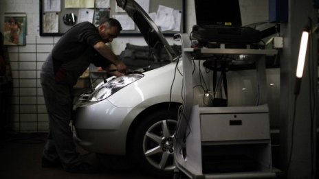 С до 30% повече плащат жените за ремонт на автомобила