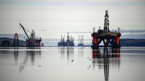 Блокадите в Европа и болните в САЩ потопиха цената на петрола*