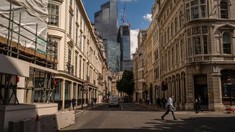 Великобритания може да премине през изгубено десетилетие, предупреди британският бизнес