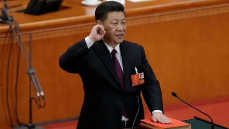 Си Дзинпин: Интернет трябва да бъде чист и добродетелен