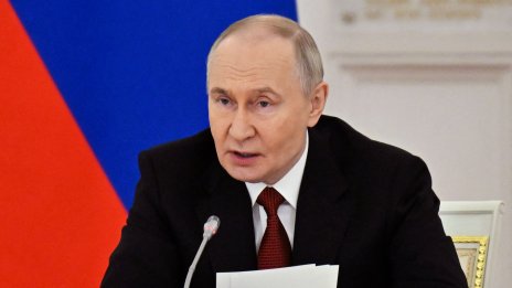 Путин подписа закон за данъчни промени в подкрепа на руския пазар на горива