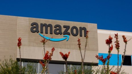 Amazon дава на мениджърите да решат кои служители да се върнат в офисите ѝ