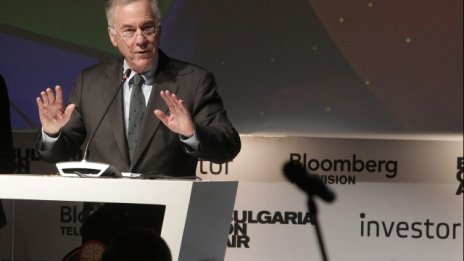 Стив Ханке: Финансовата грамотност трябва да бъде частна инициатива