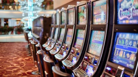 Какви онлайн казино слотове предлага Bwin?