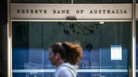Австралия предупреди заемодателите да се подготвят за по-високи лихви