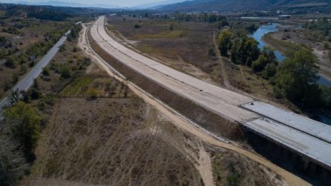 ЕК е одобрила два участъка от "Струма" и тунела "Железница"