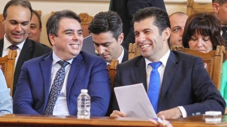 От "Продължаваме промяната" не се явиха на консултациите при президента