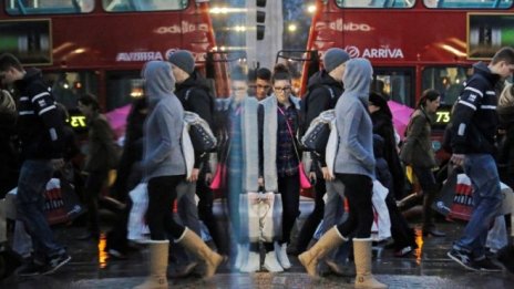 Великобритания ще привлича висококвалифицирани имигранти с точкова система