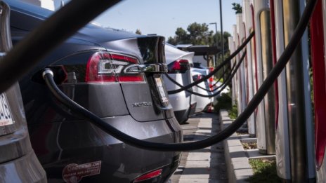 Фондът, който спечели 1,5 млрд. долара за 2 месеца от Tesla