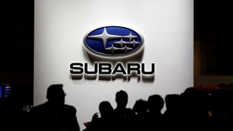Subaru изтегля 2,3 млн. автомобила заради проблем със светлините