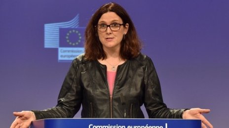 Малмстрьом: Търговските преговори между САЩ и ЕС няма да включват селското стопанство 