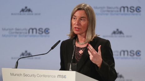 Полицията задържа бившия европейски дипломат Федерика Могерини в разследване за измама