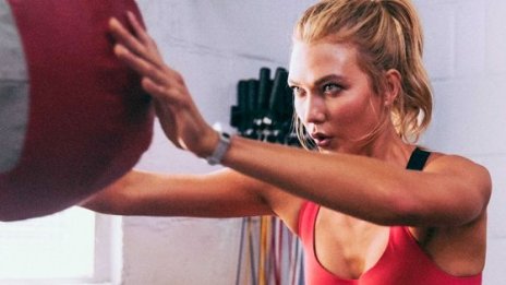 Adidas в ново сътрудничество със звезди от социалните медии